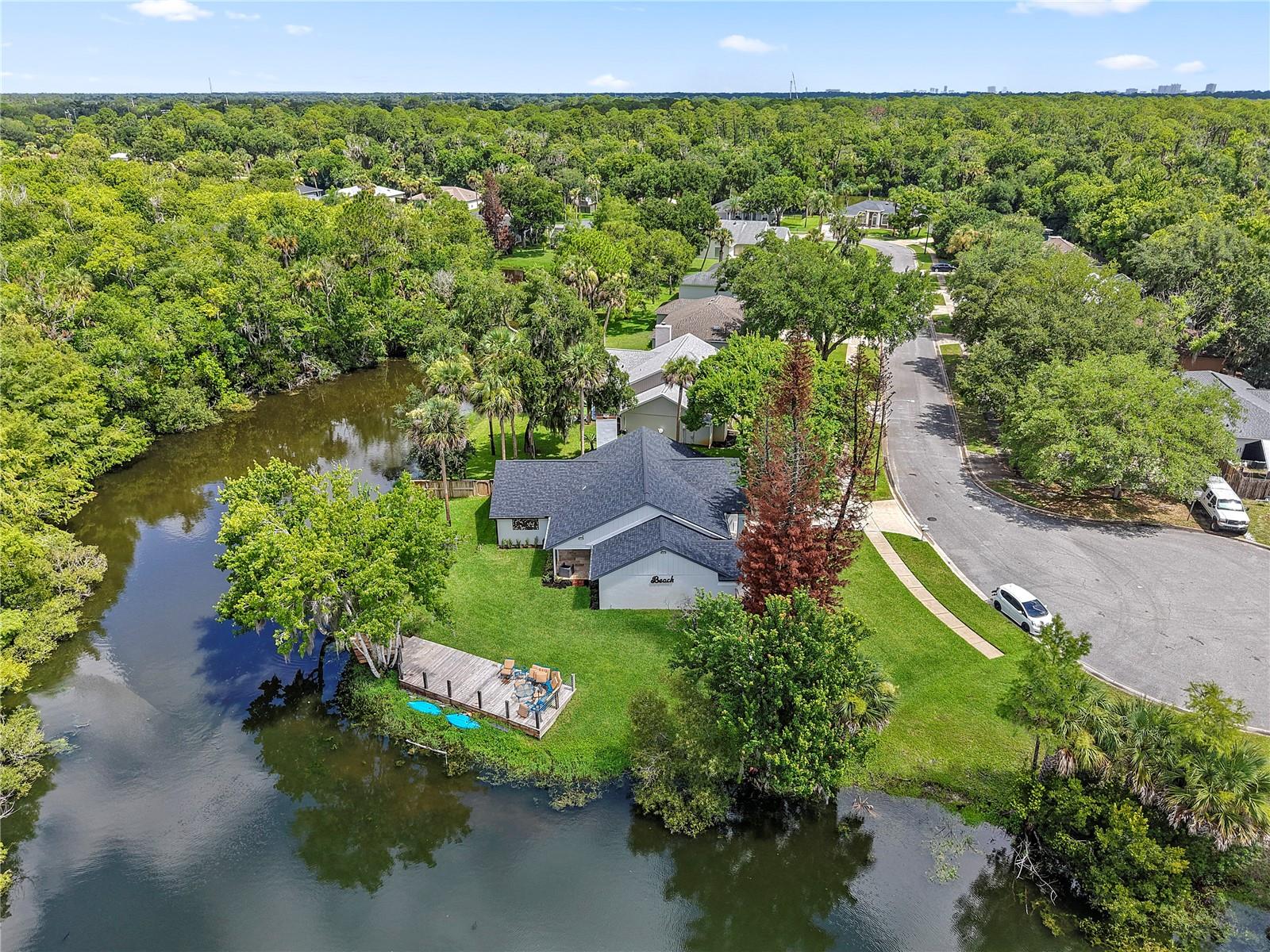 427 PENDREY DRIVE photo 2