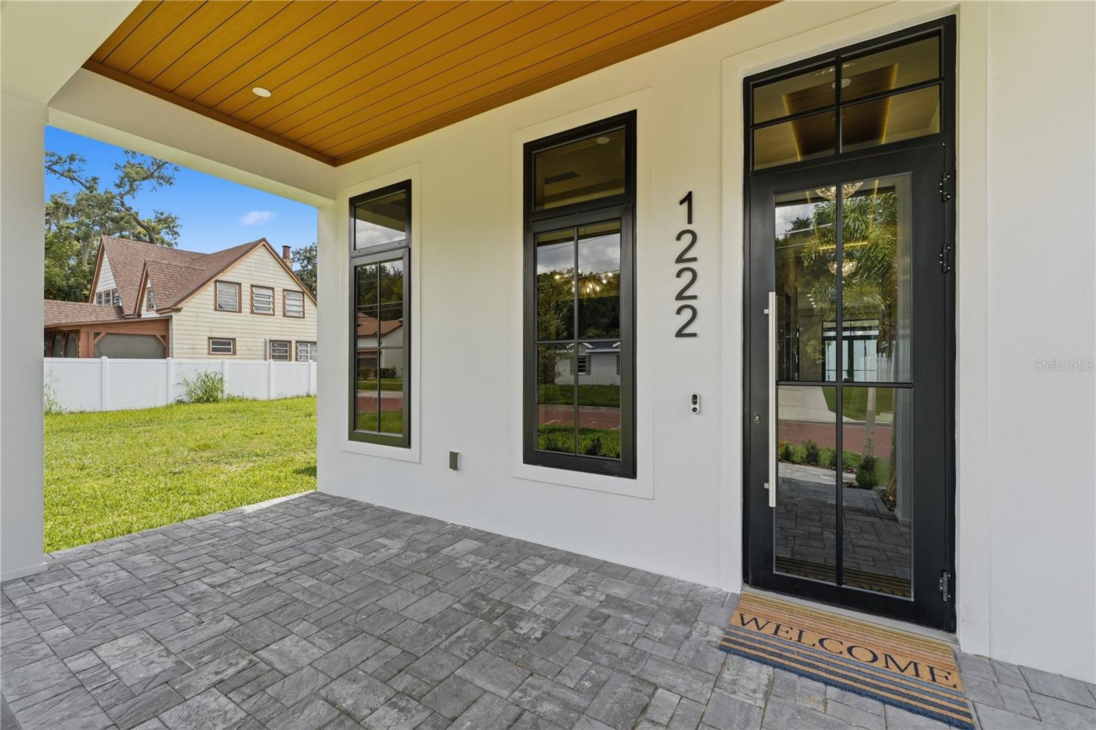 1222 POINSETTIA AVENUE photo 4