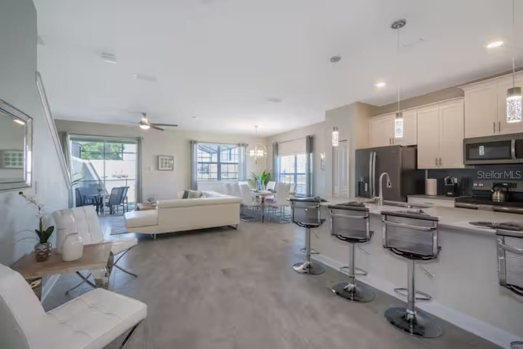4975 Windermere Avenue — photo 7 of 36