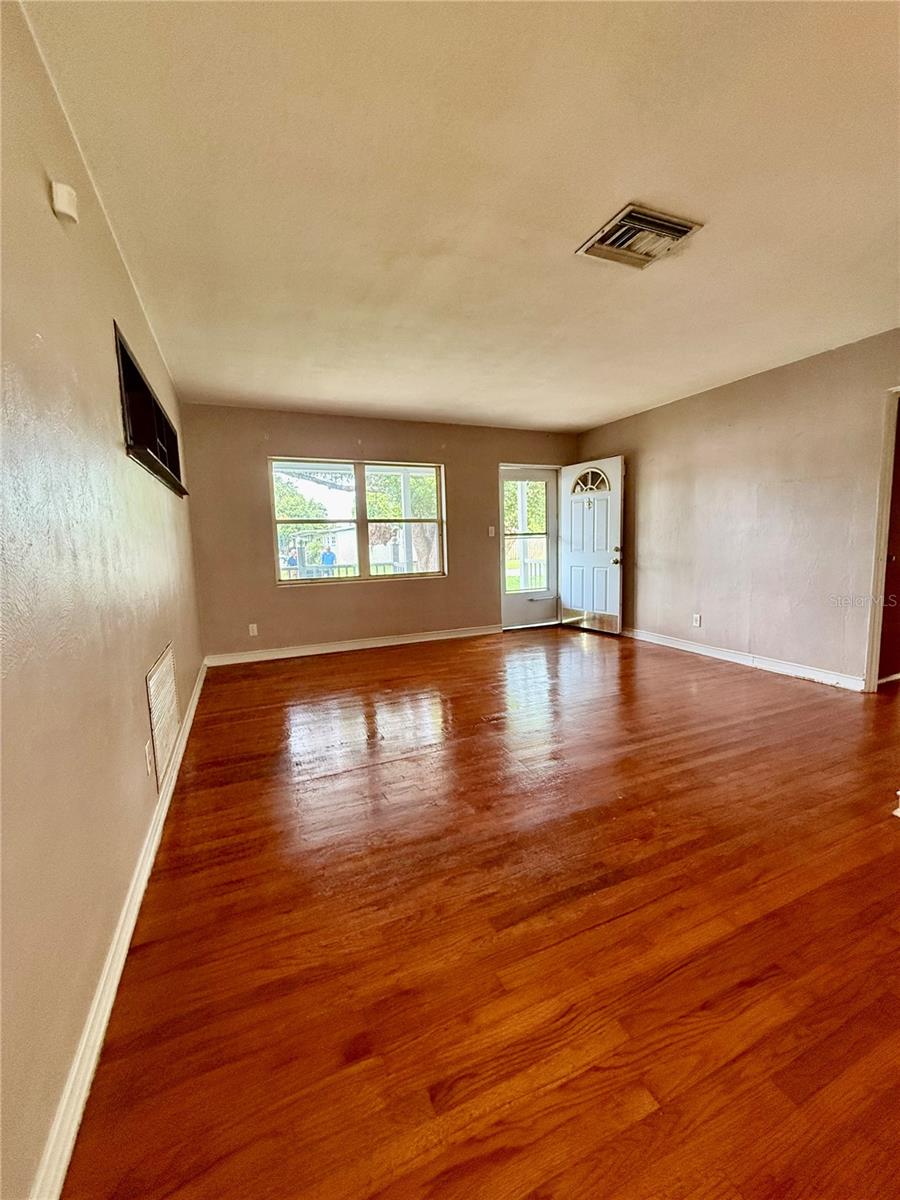 1731 BALDWIN DRIVE photo 4