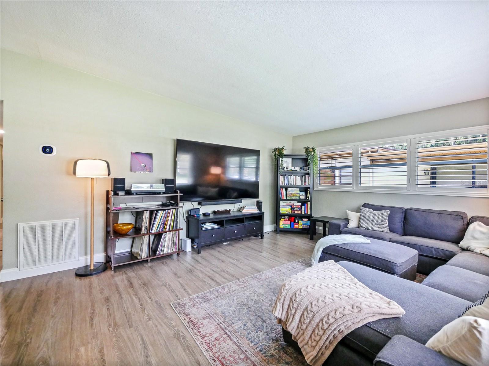 3112 ILLINGWORTH AVENUE photo 4