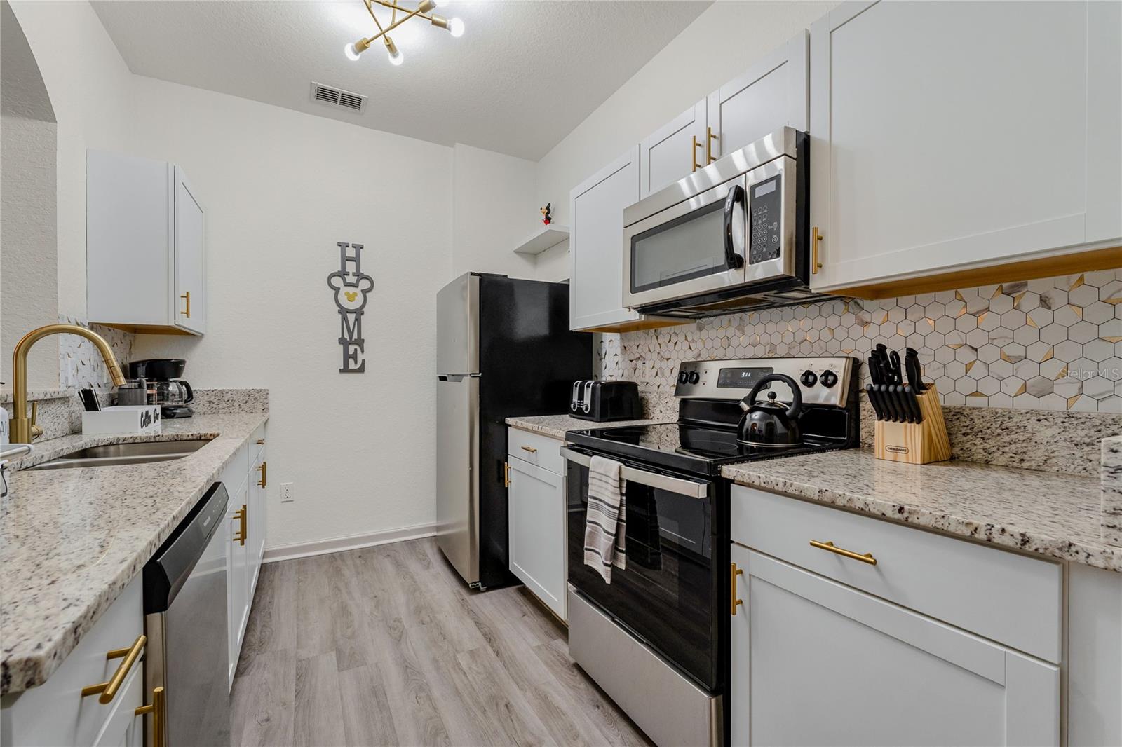 2774 Almaton Loop #202 — photo 4 of 60