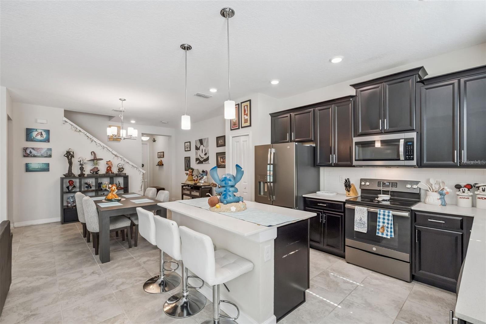 2931 Sentence Street — photo 3 of 27