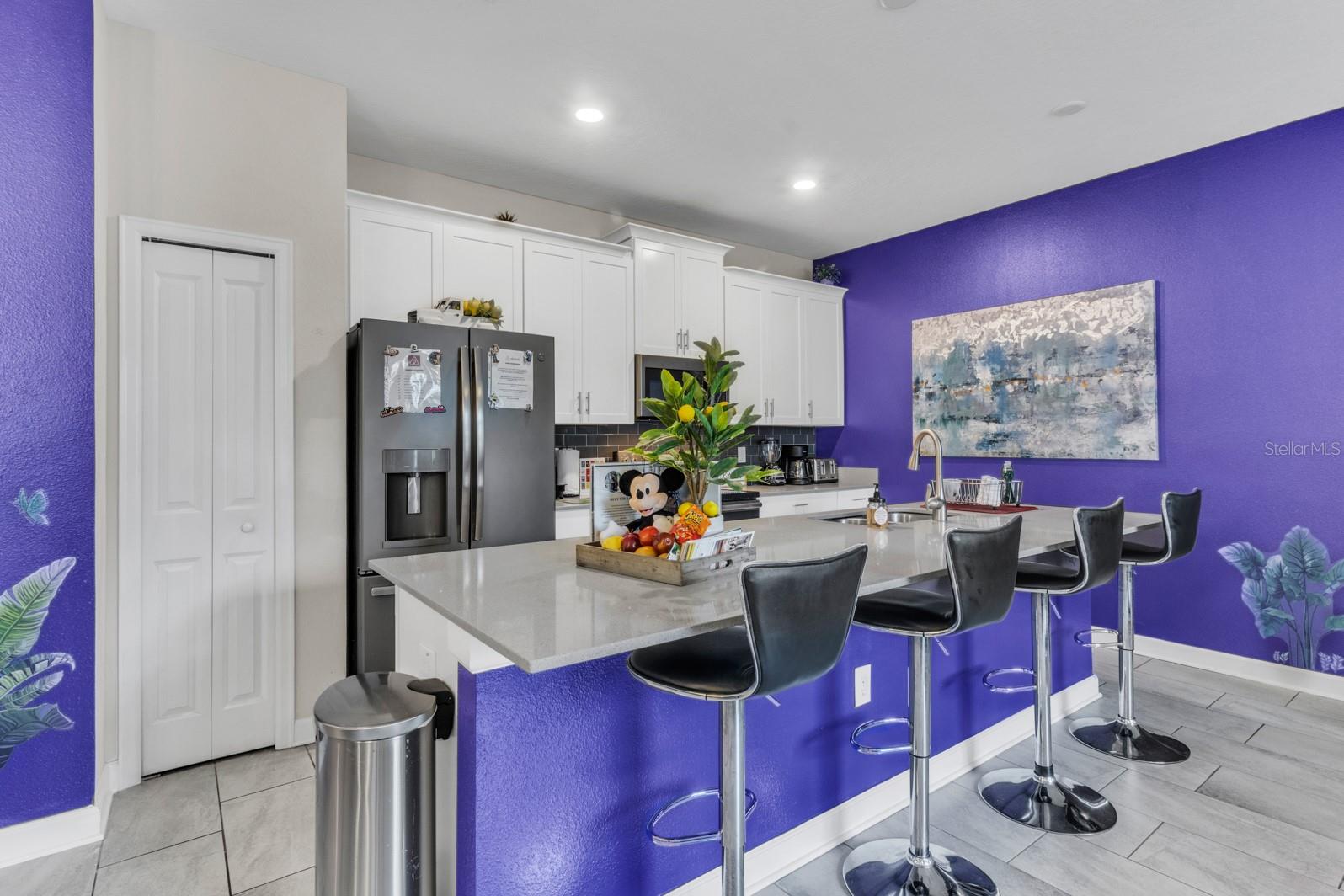 4815 S Love Storey Lane — photo 4 of 29
