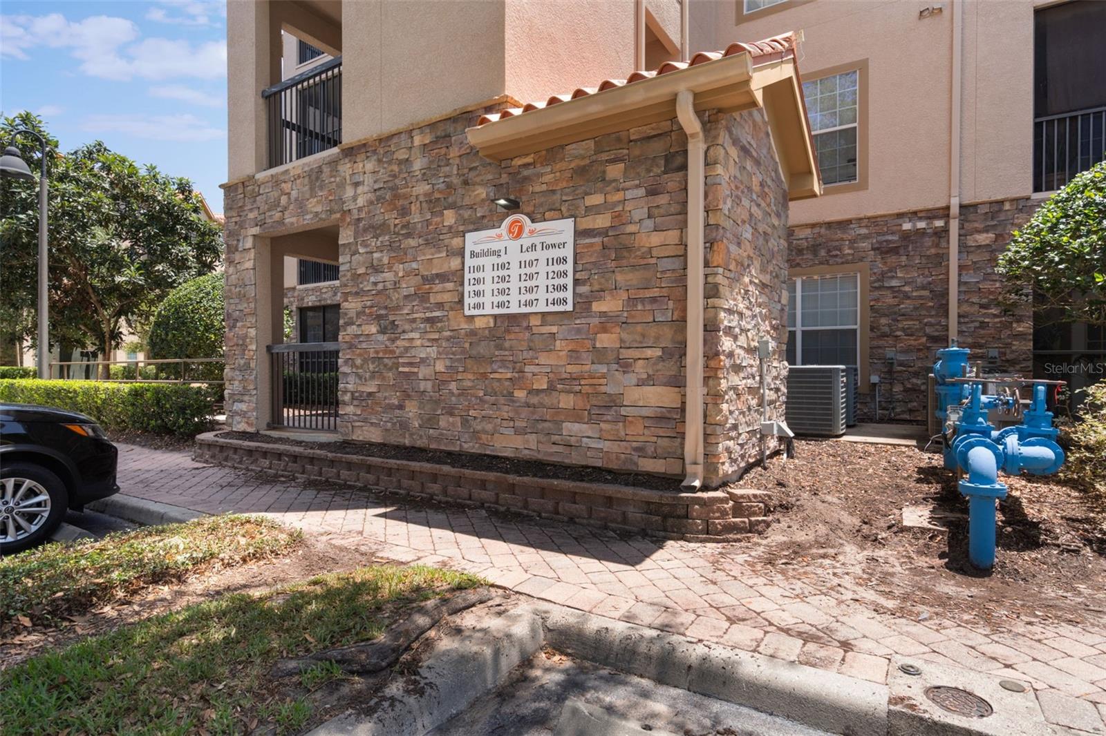 1375 TUSCANA LANE #1207 photo 3