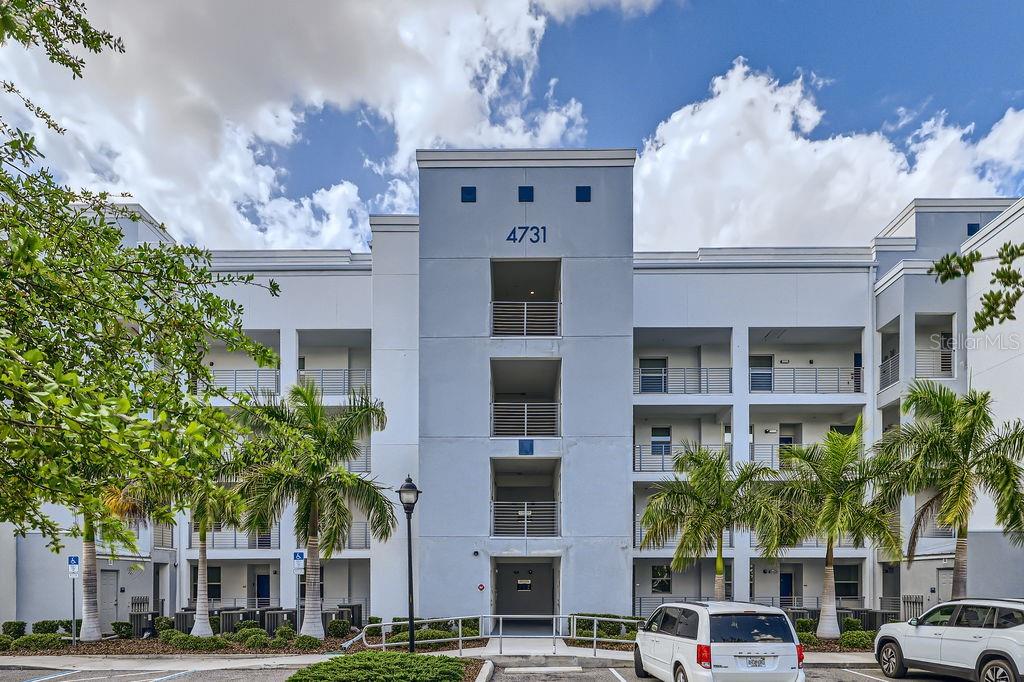 4731 Clock Tower Drive #105, Storey Lake Resort, Kissimmee FL