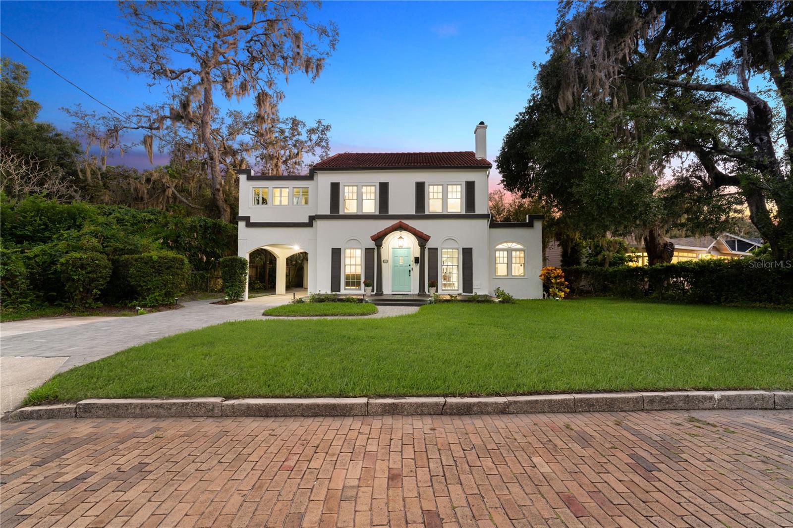 1408 E CHURCH STREET photo 2