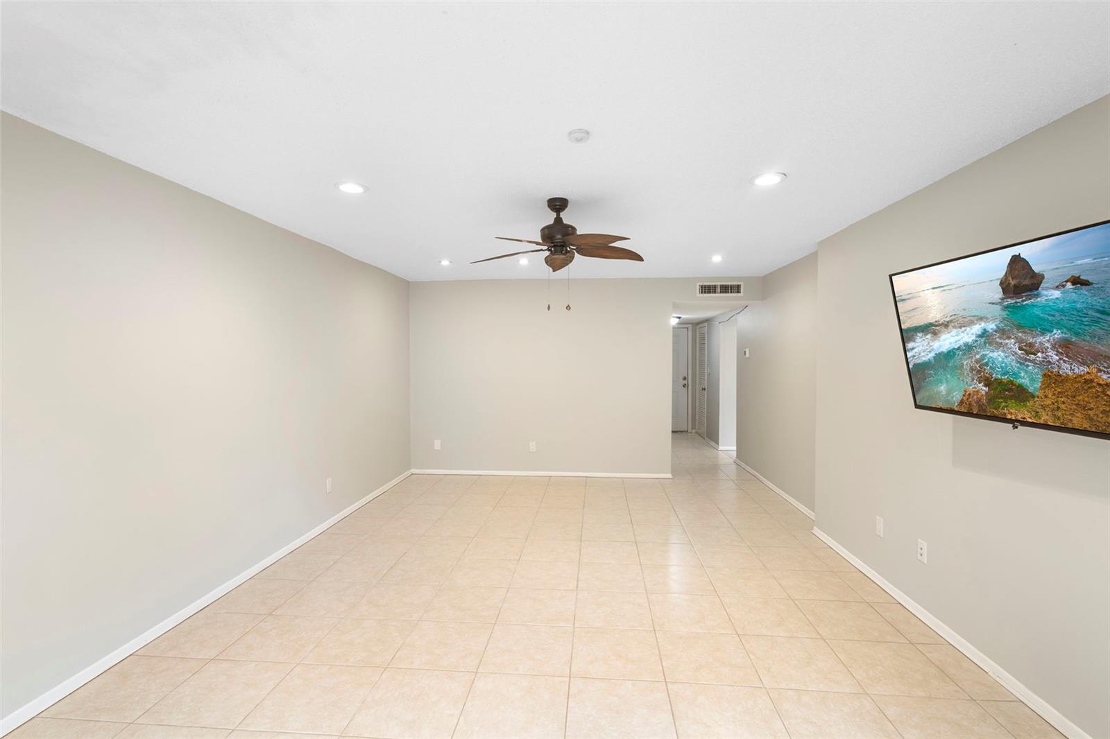 7471 CANFORD COURT #19 photo 2