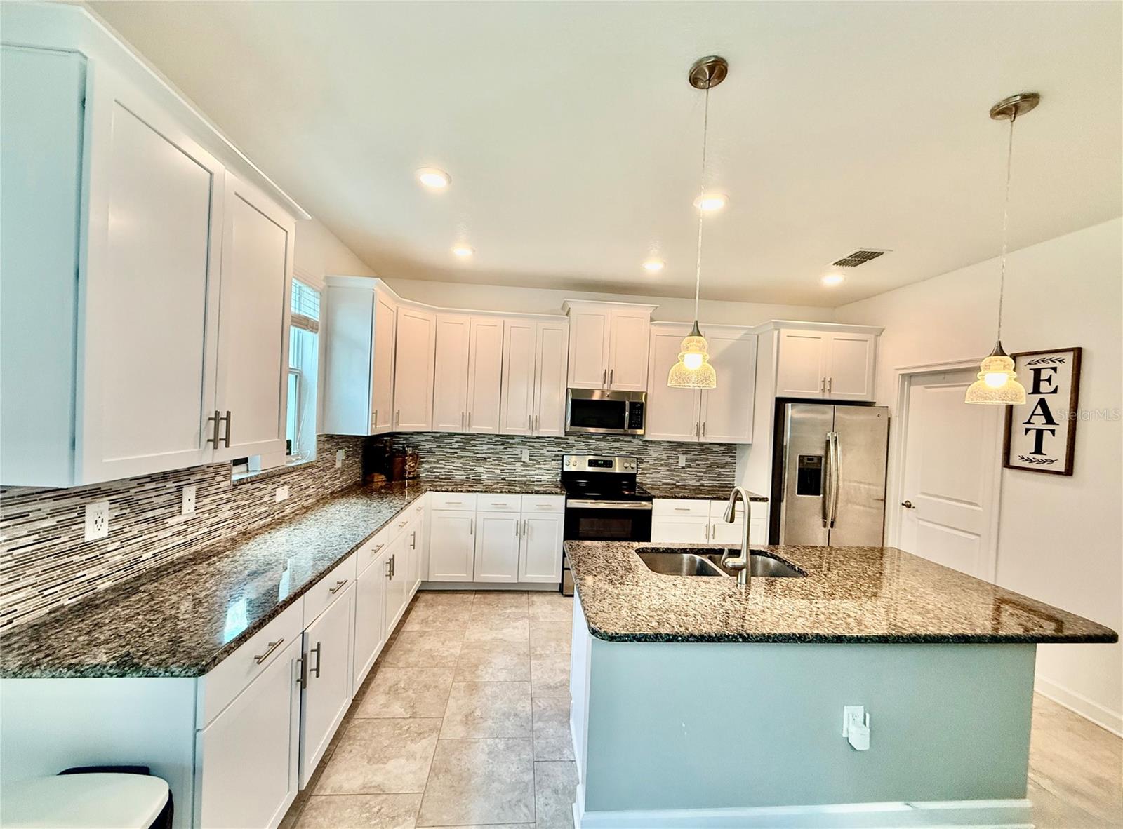 3059 Beaver Creek Drive — photo 8 of 60