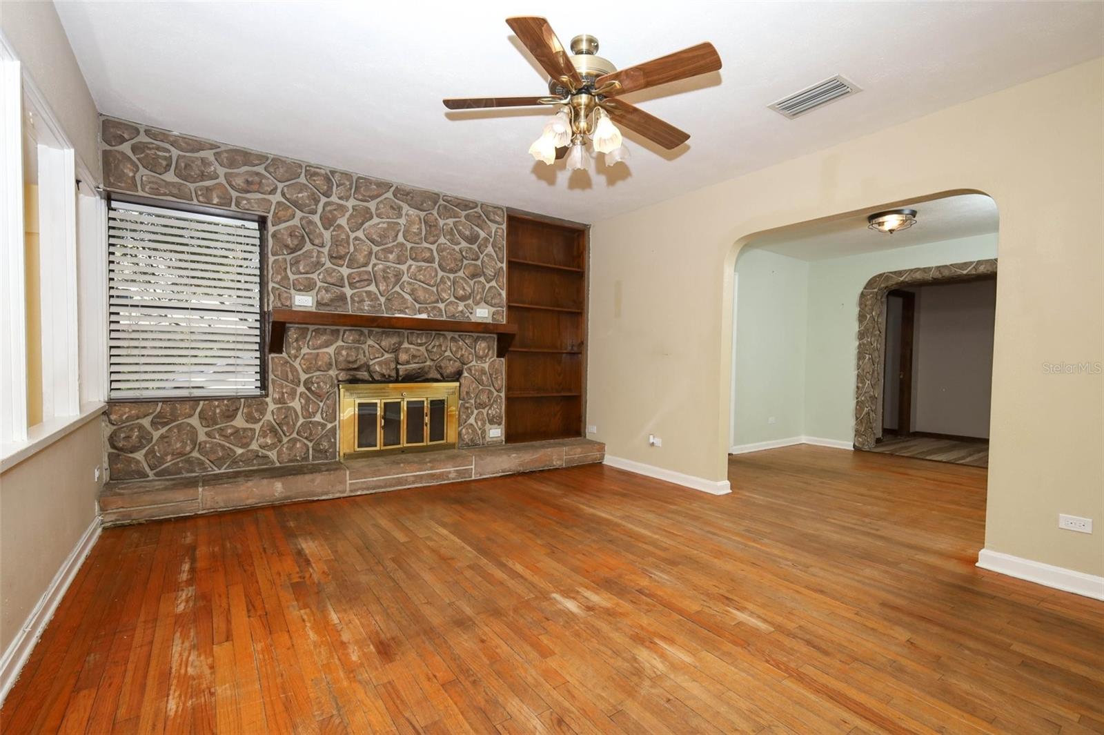921 ELDRIDGE STREET photo 5