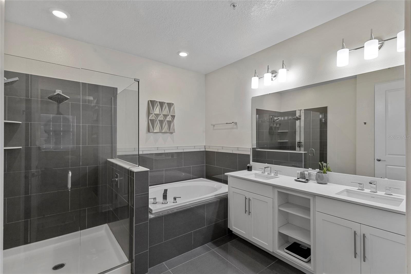 4751 Clock Tower Drive #402 — photo 14 of 32