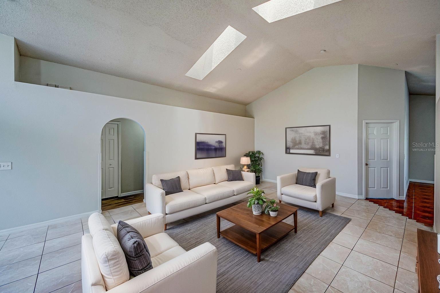 3 CECILIA WAY photo 3