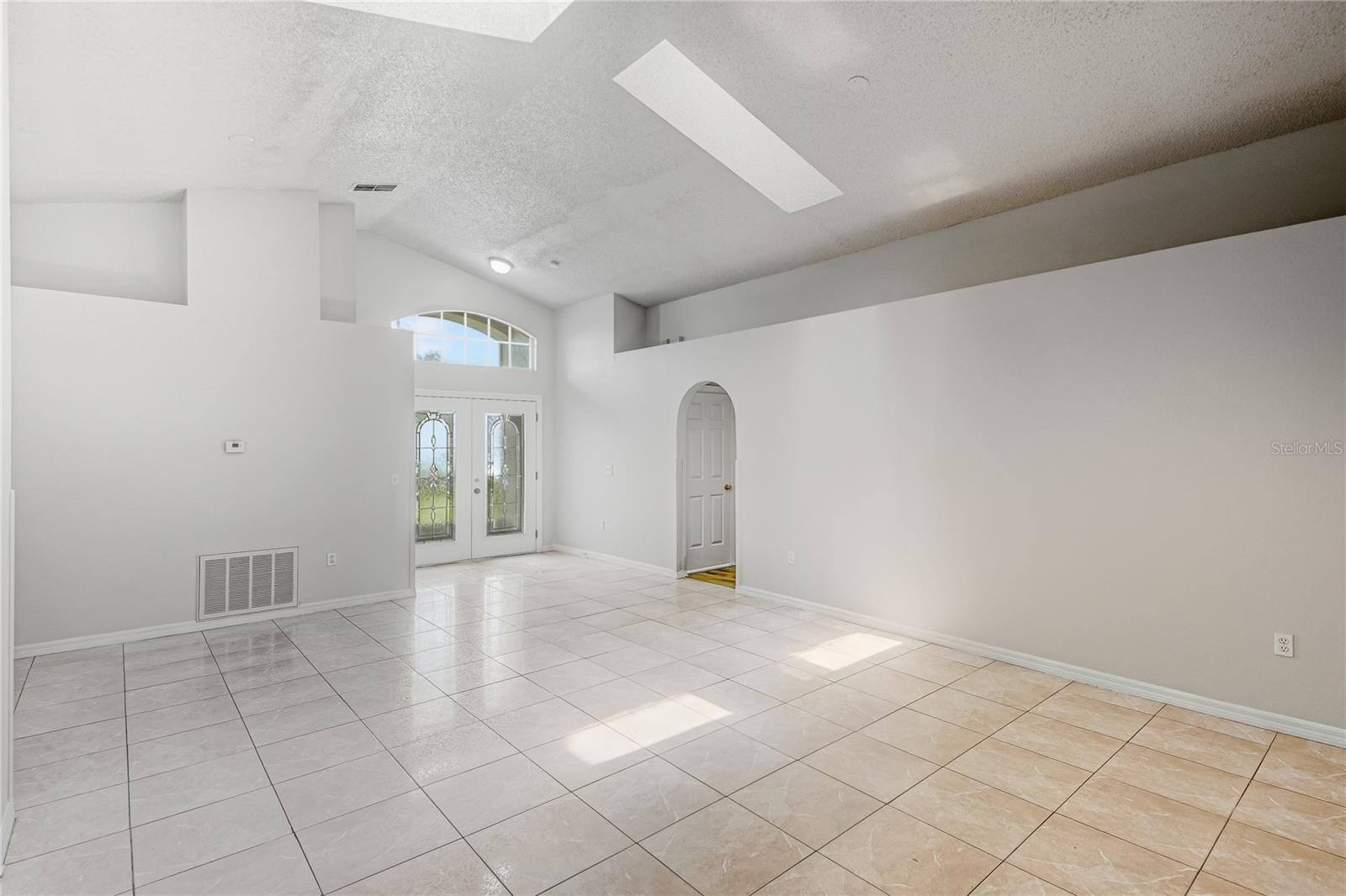 3 CECILIA WAY photo 5