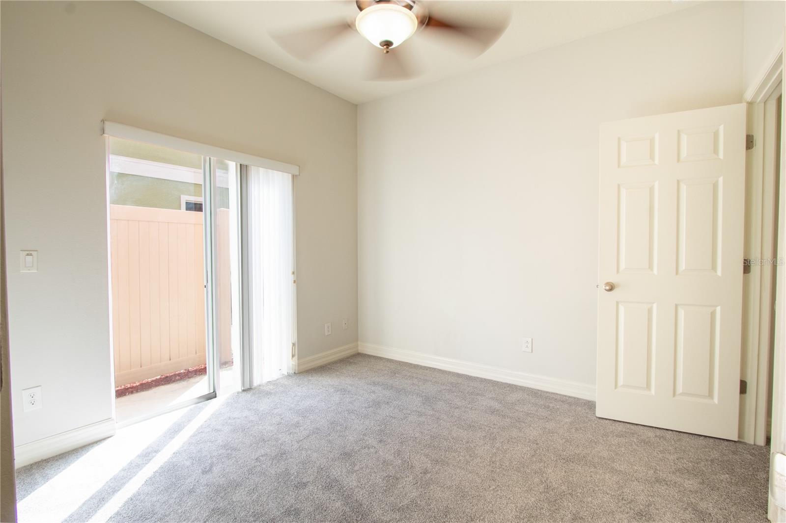 1502 PAGE AVENUE photo 3