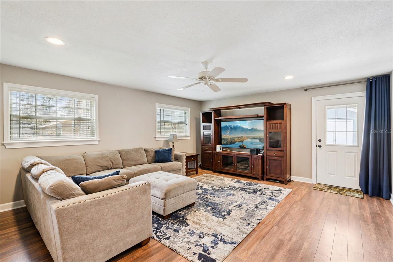14335 FRESNO DRIVE photo 4