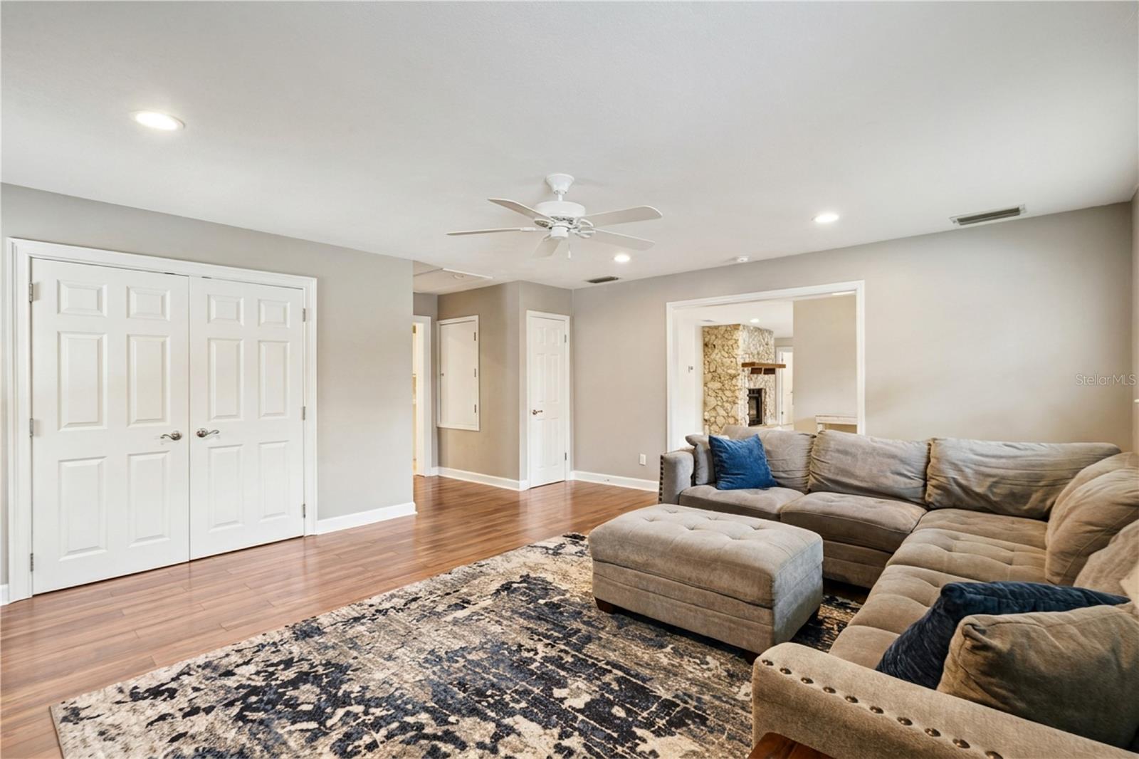 14335 FRESNO DRIVE photo 5