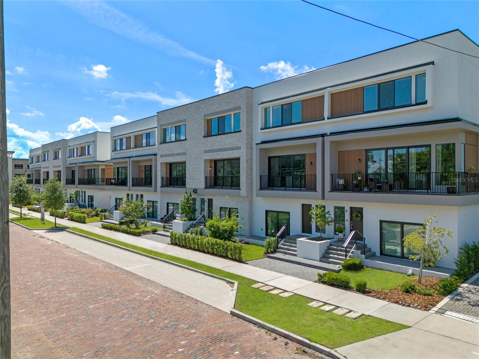 52 W HARDING STREET