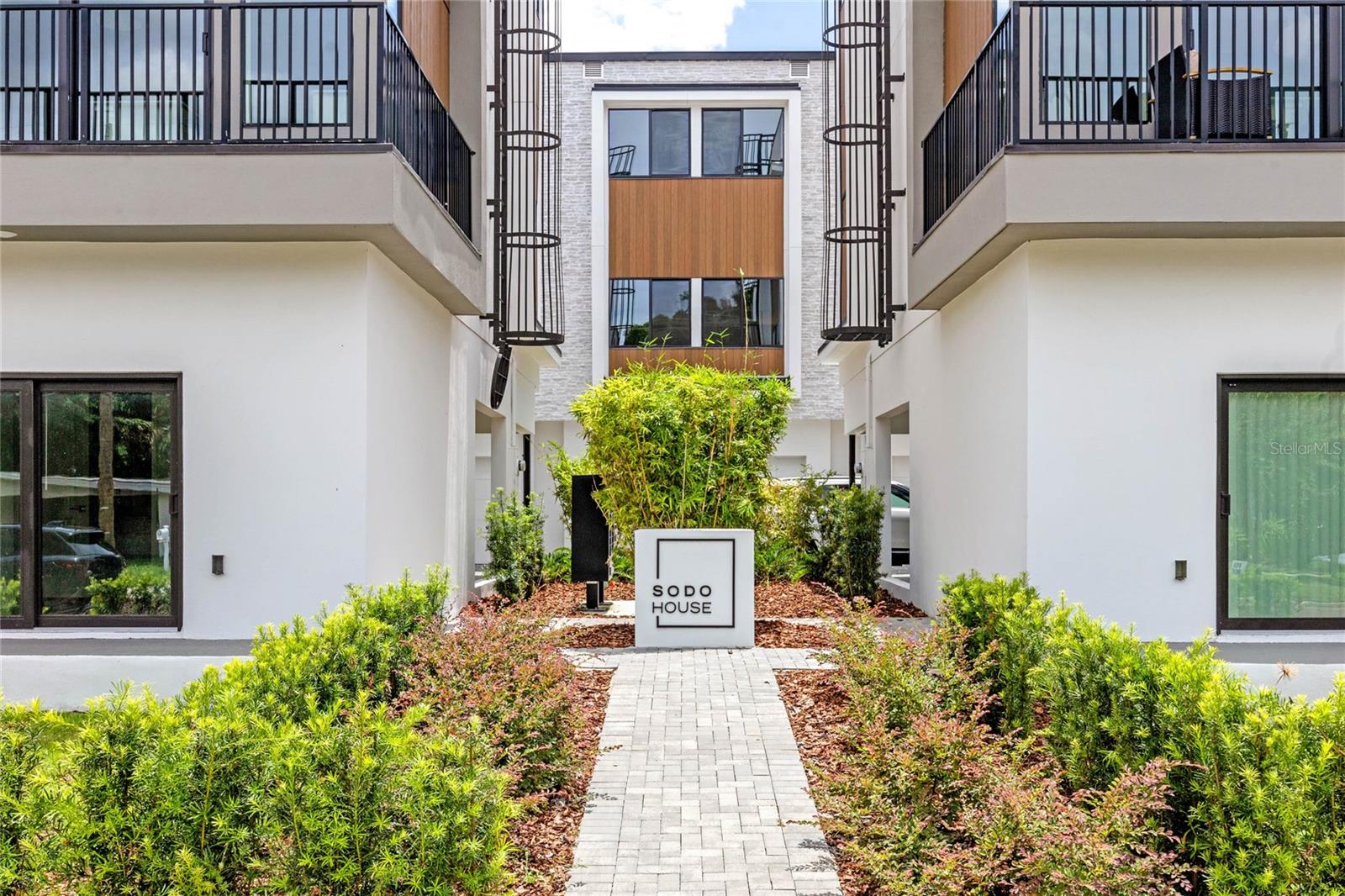 52 W HARDING STREET #A photo 3