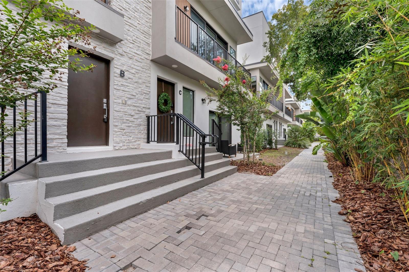 52 W HARDING STREET #A photo 4