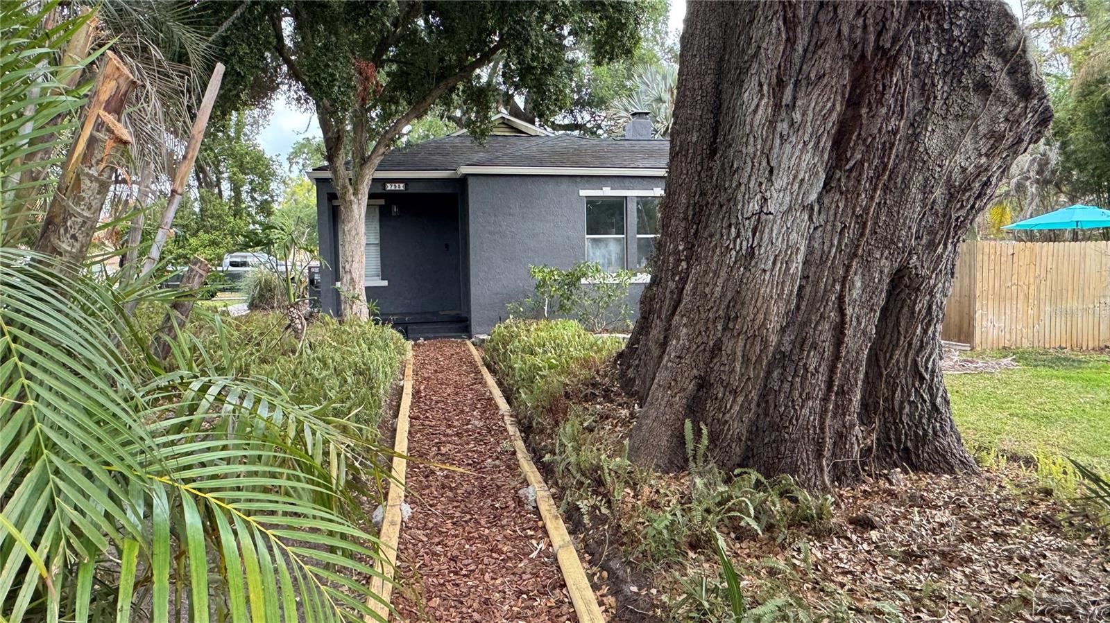 795 30TH STREET photo 2