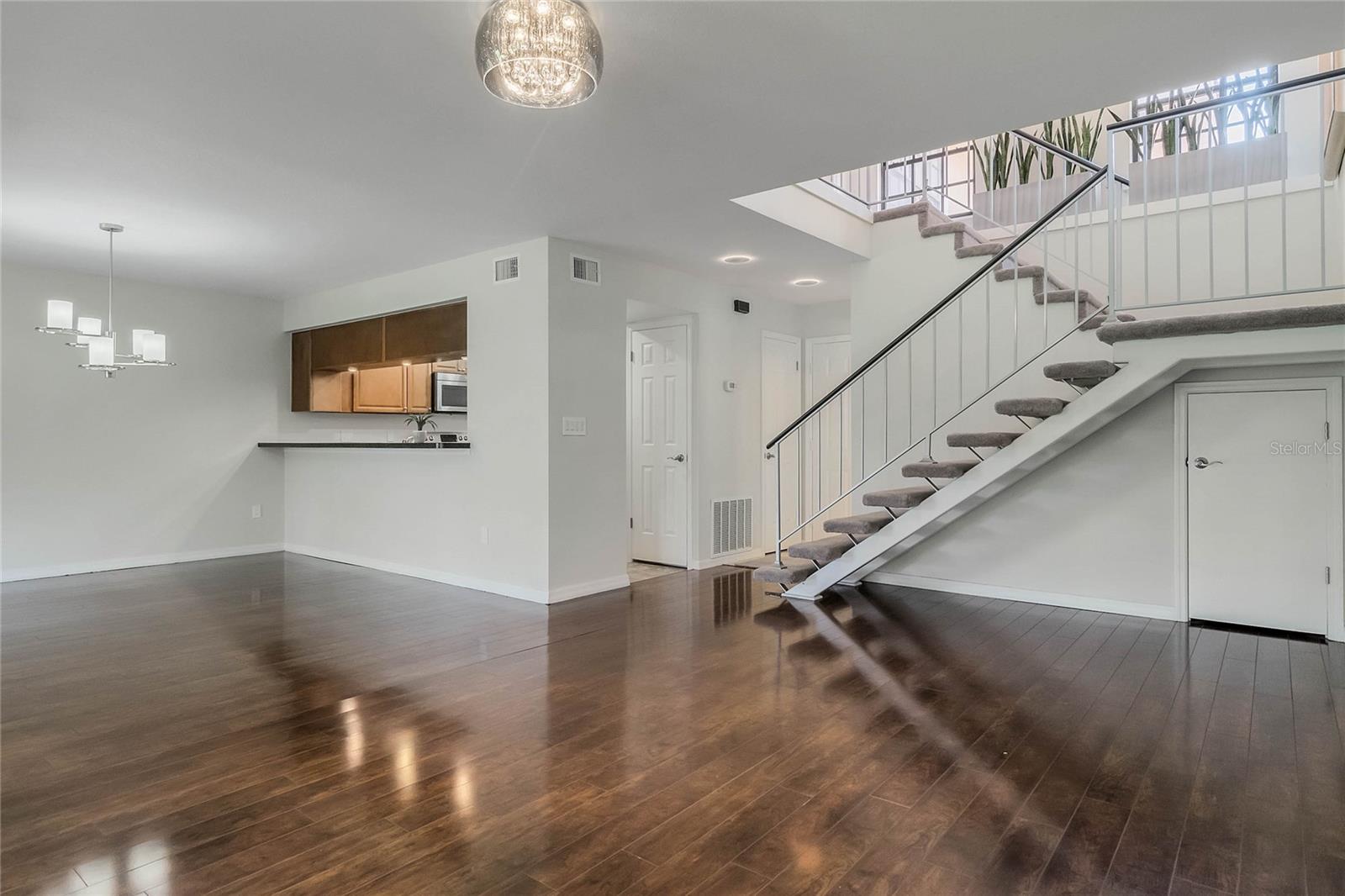 8235 AMBROSE COVE WAY photo 5