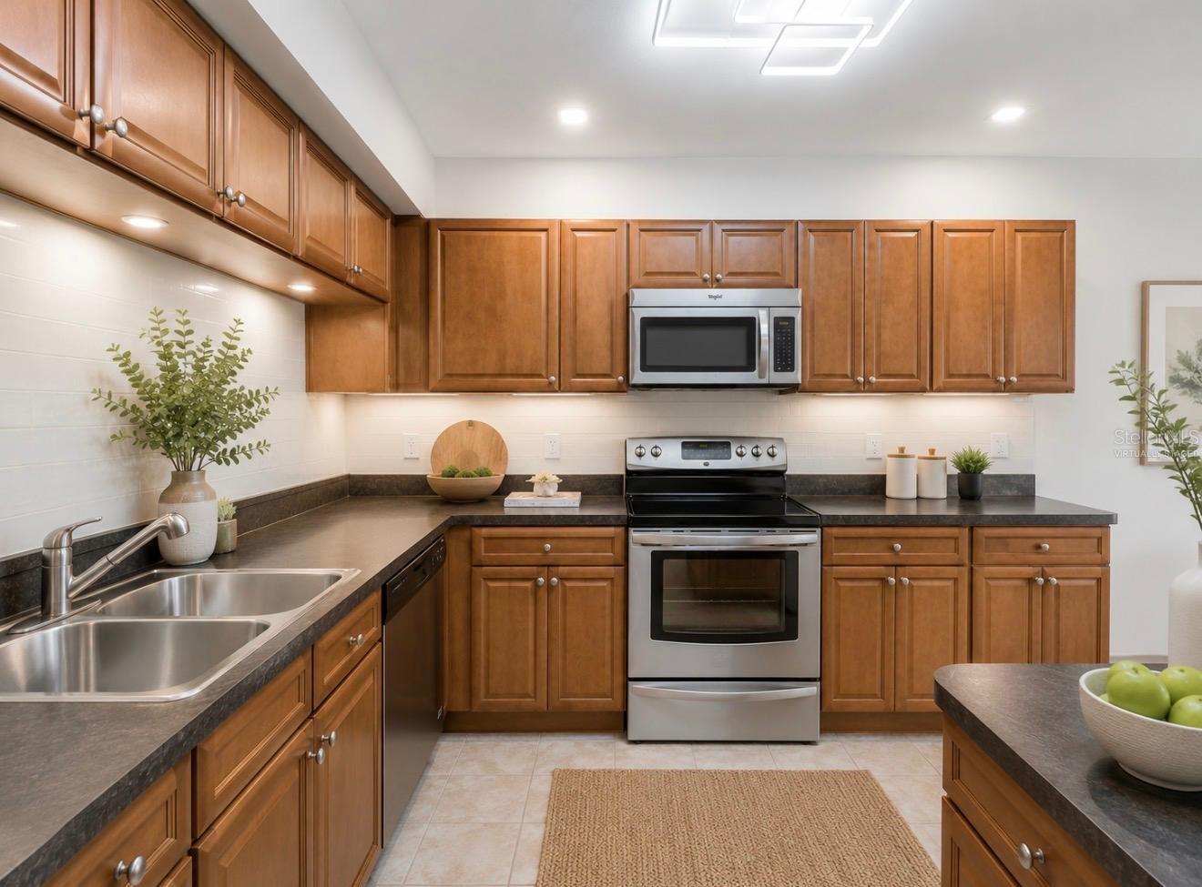 8235 AMBROSE COVE WAY photo 2