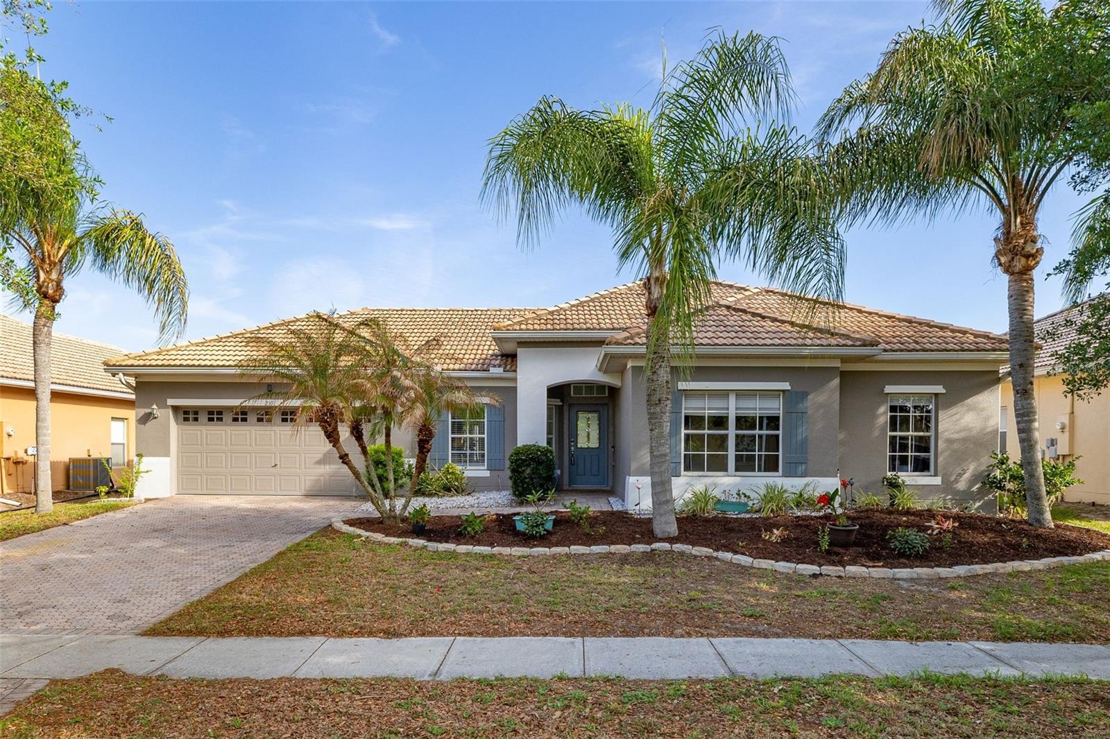 2591 SUMMERLAND WAY photo 2