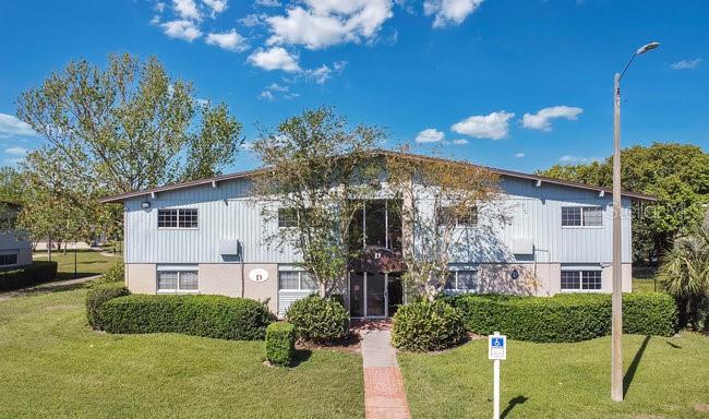 1695 LEE ROAD