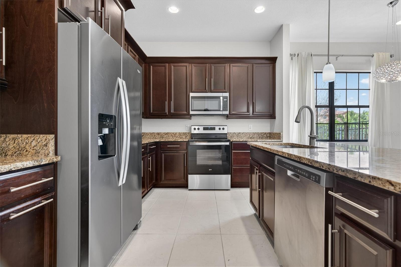 10429 STAPELEY DR photo 3