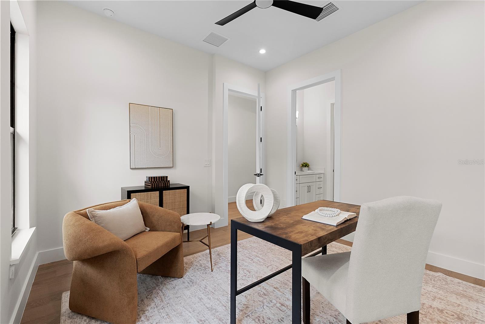 2505 AMHERST AVENUE photo 4
