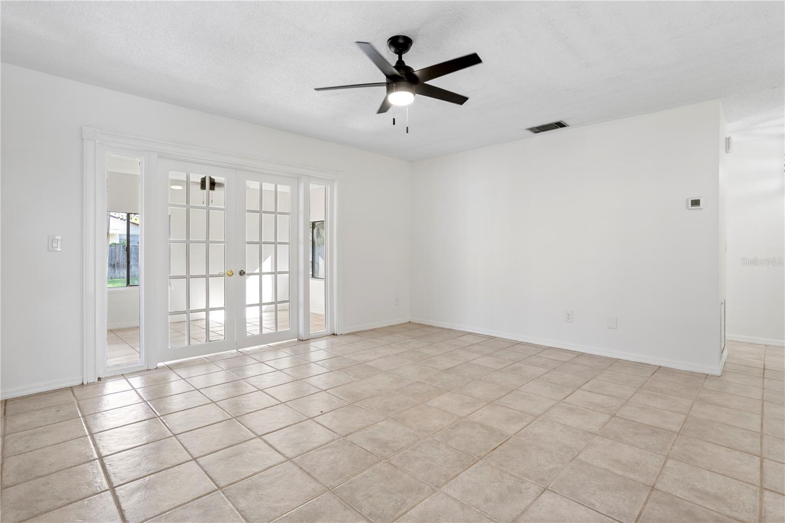 847 CARLSON DRIVE photo 5