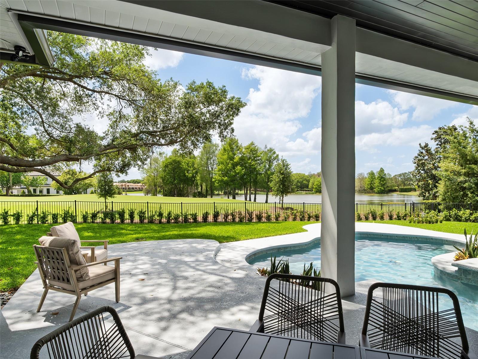 5138 FAIRWAY OAKS DR photo 2