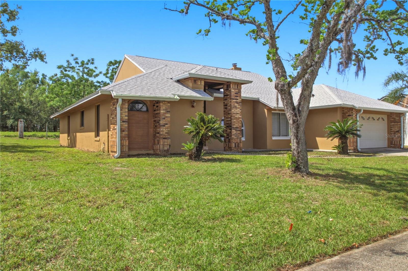4649 CREEKVIEW LANE photo 3