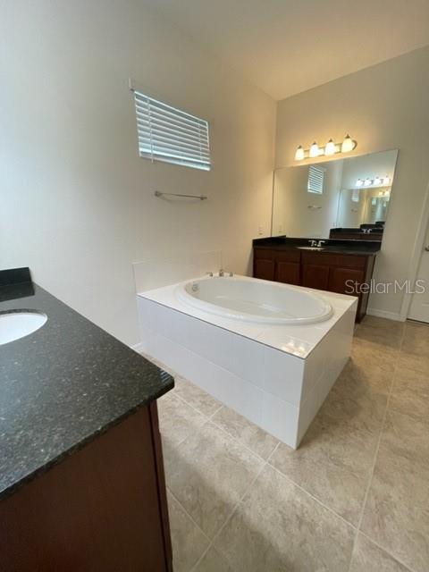 10103 AUSTRINA OAK LOOP photo 5
