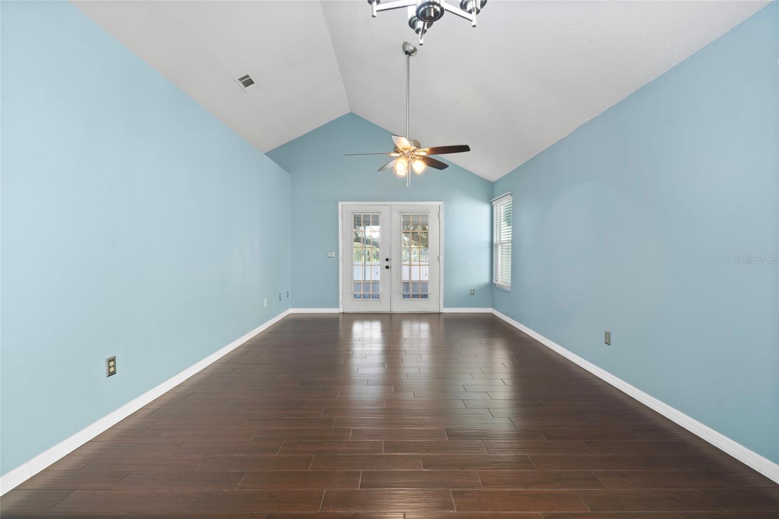 5292 ROCKING HORSE PLACE photo 4