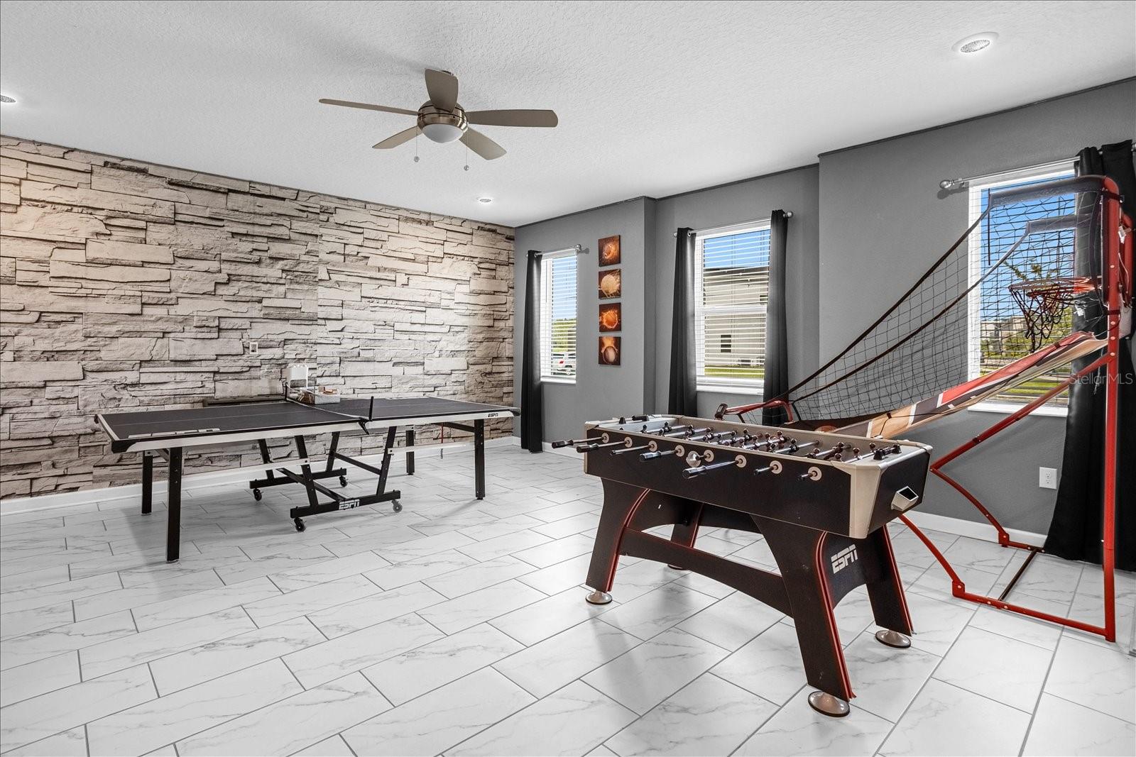 2834 Storey Cove Avenue — photo 5 of 56