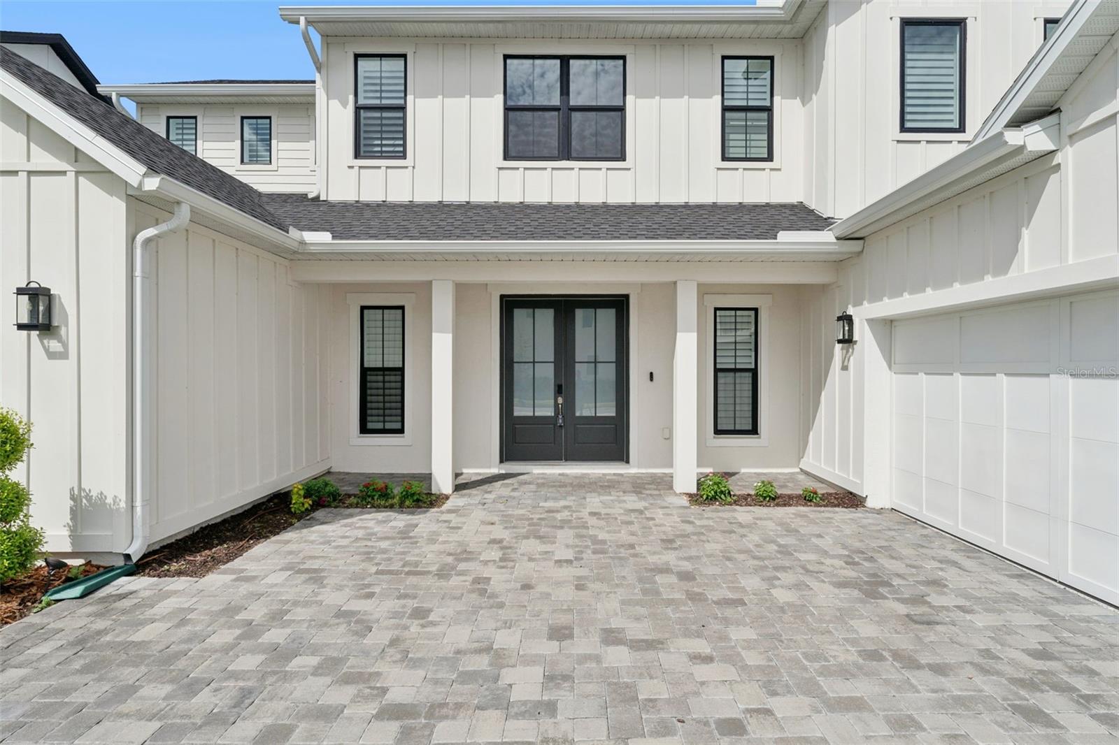 9652 ENGLISH LAUREL COURT photo 3
