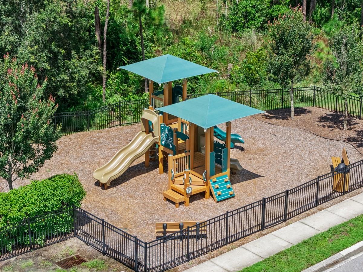 1353 SAWGRASS HAMMOCK LANE photo 4