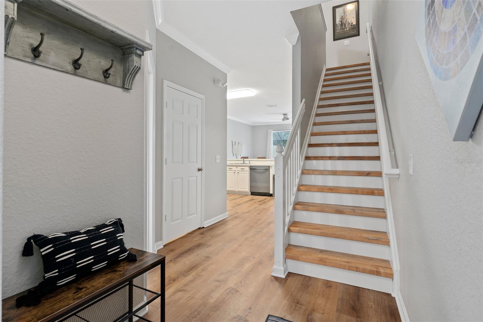 7667 Otterspool Street — photo 4 of 29