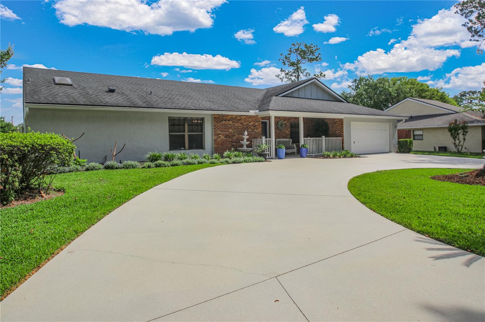 7243 WOODVILLE CRESCENT photo 4
