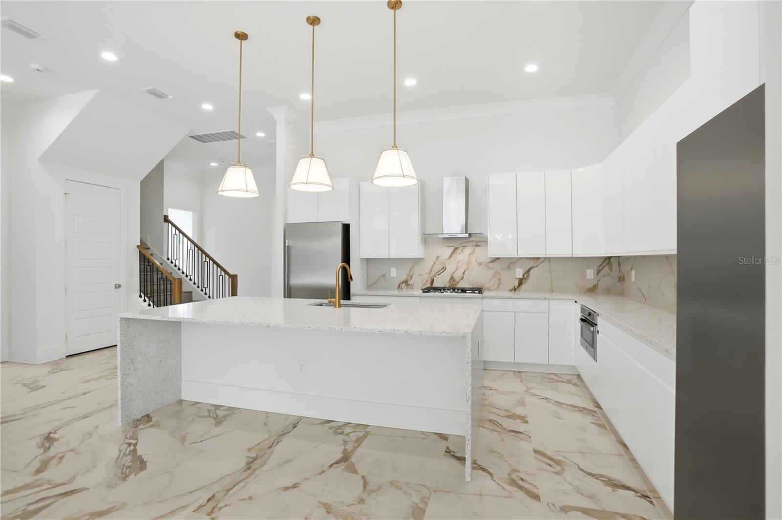 7626 WHITEMARSH WAY photo 4