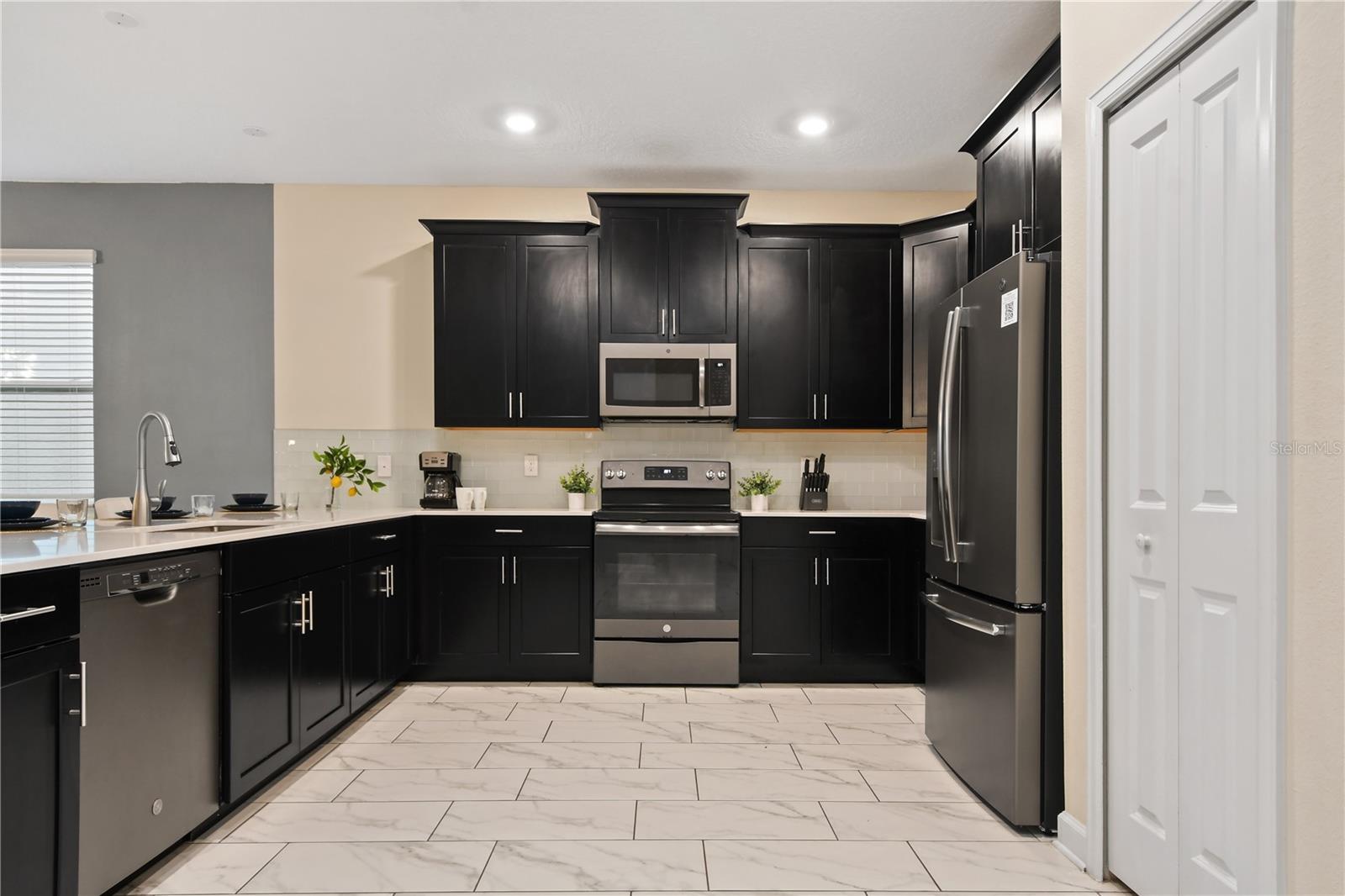 4547 Narrative Lane — photo 4 of 11