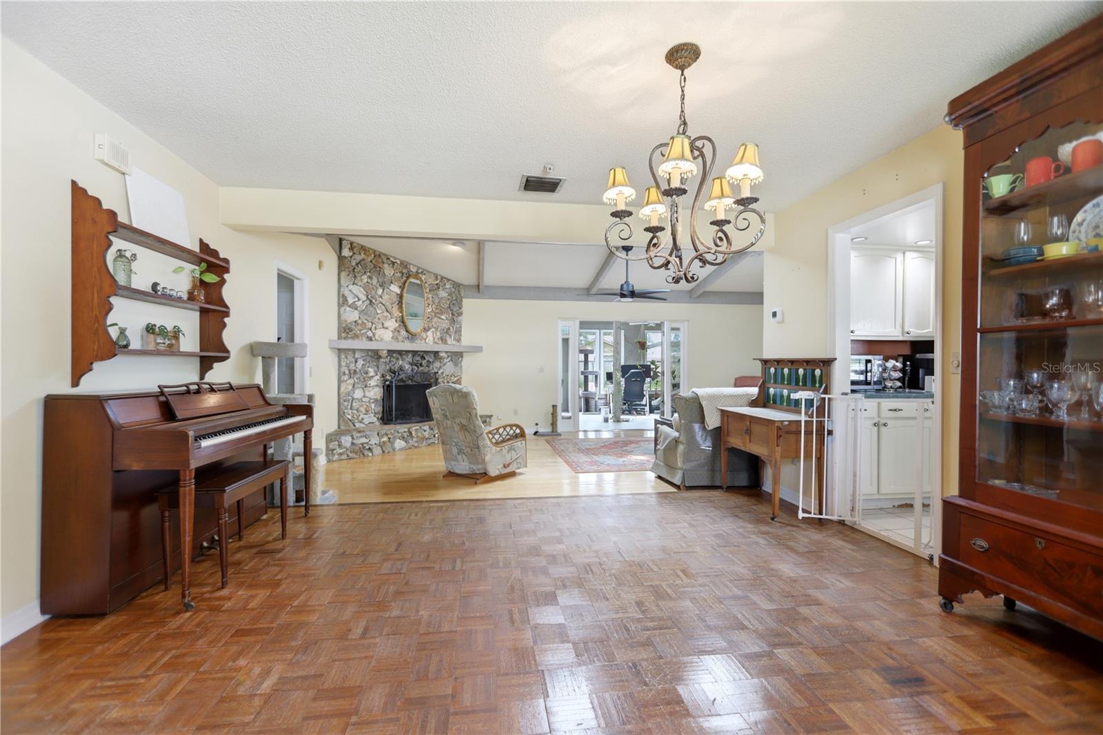 1701 WIND WILLOW ROAD photo 5