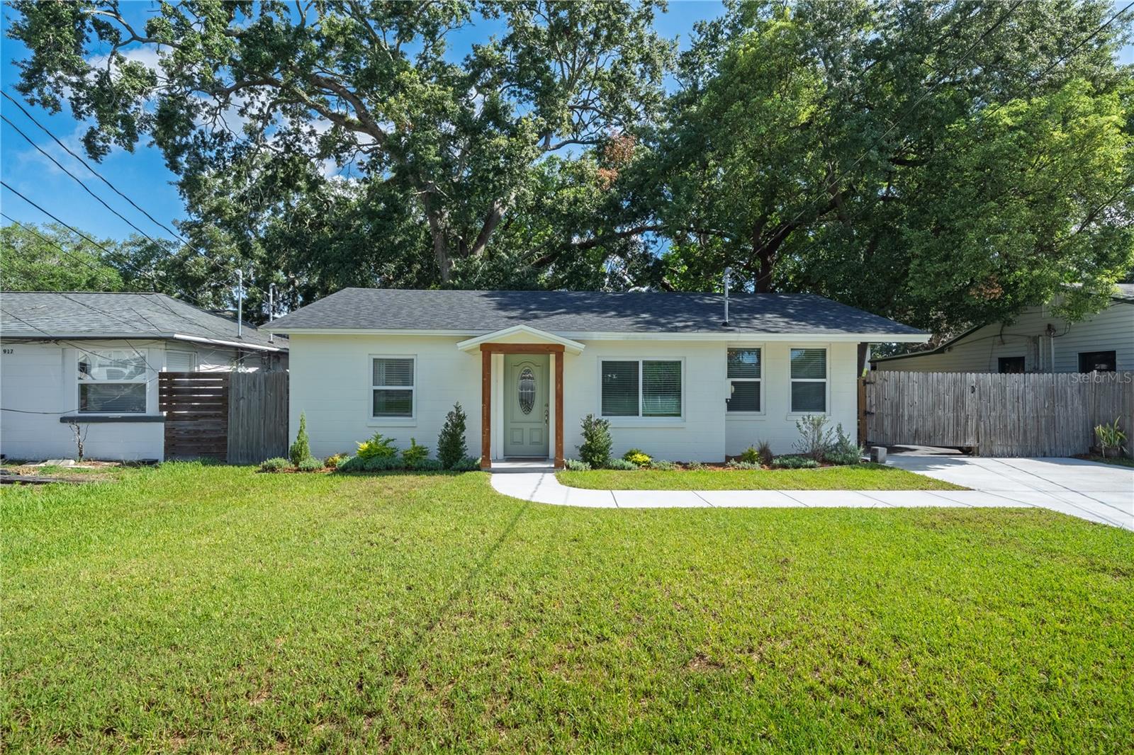 915 DOWD AVENUE photo 3