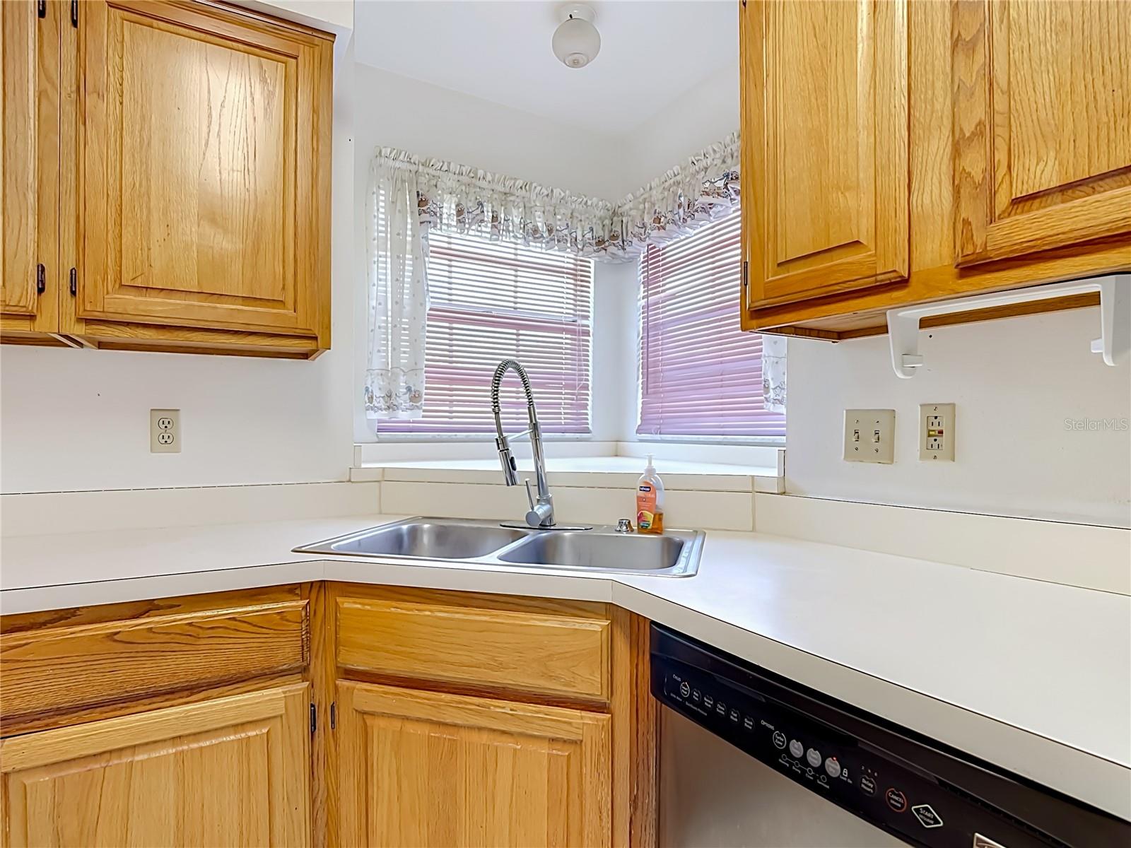4130 BERGAMONT COURT photo 5