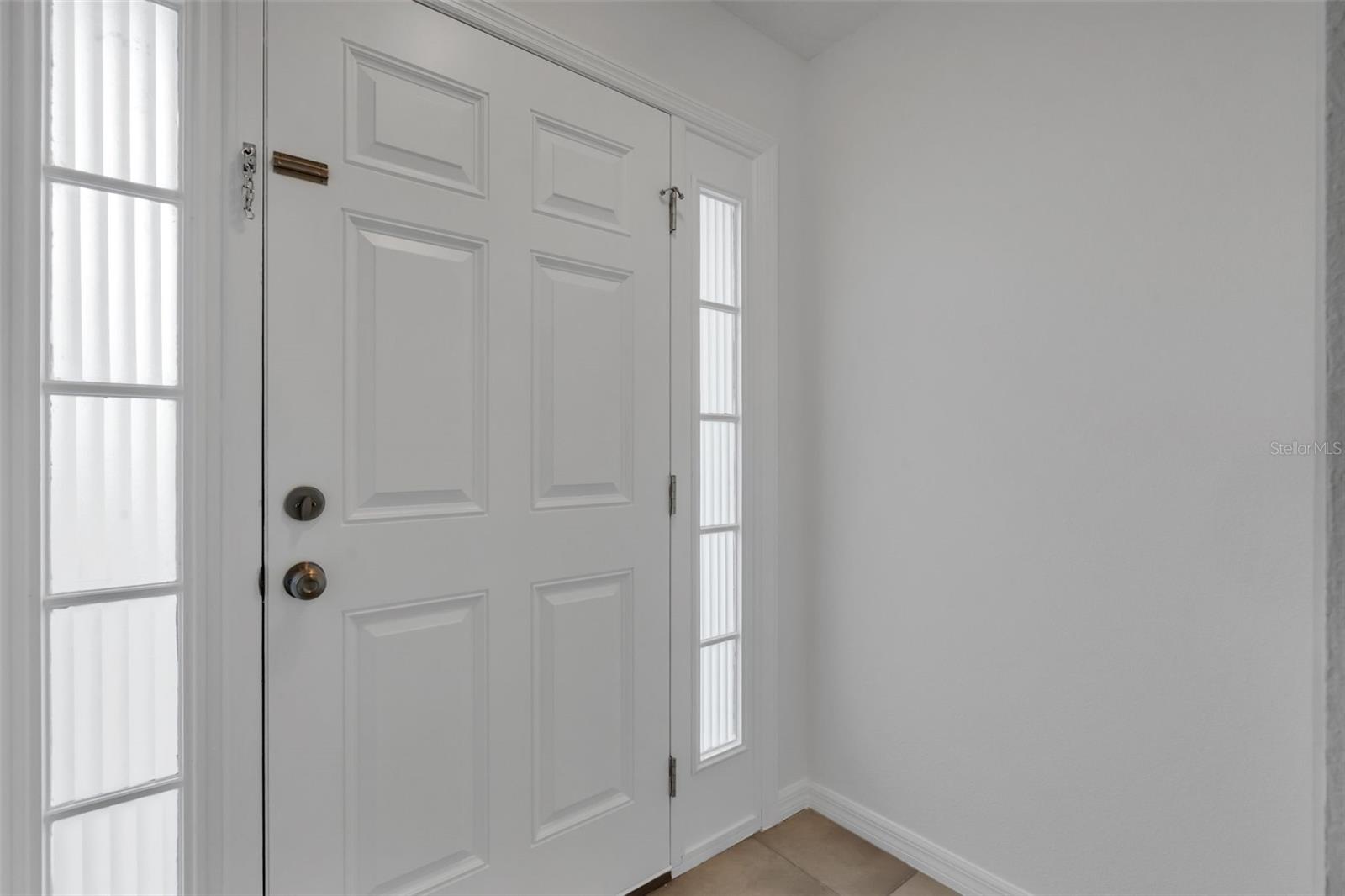 2900 CLARABELLE COURT photo 4