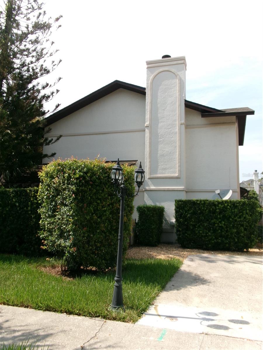 1061 ARAGON AVENUE #1061 photo 2