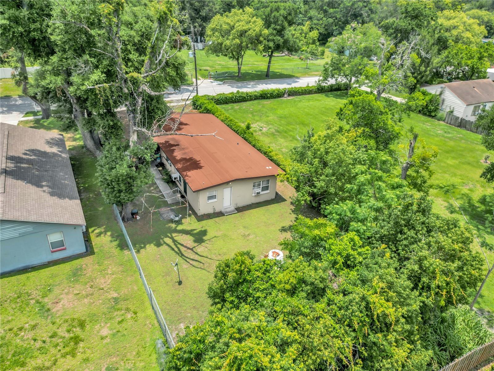1113 S LEE AVENUE photo 3