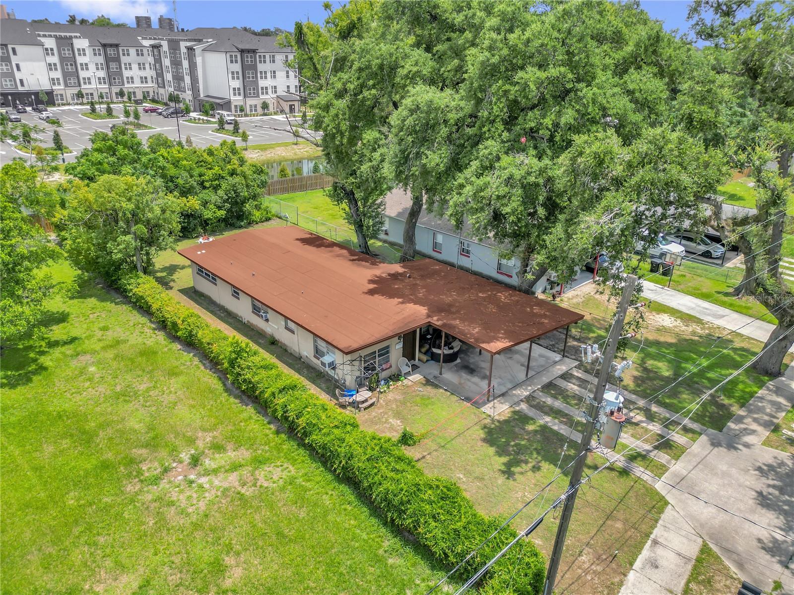 1113 S LEE AVENUE photo 4