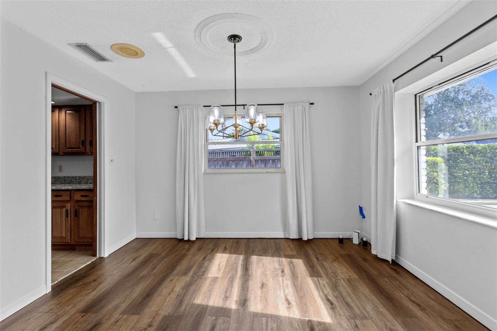 2215 BRADFORD COURT photo 5